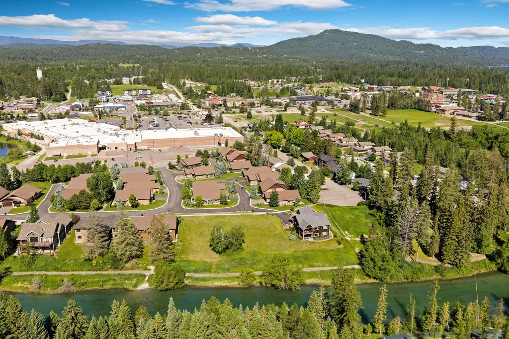 713 Clearwater Drive Whitefish MT 59937
