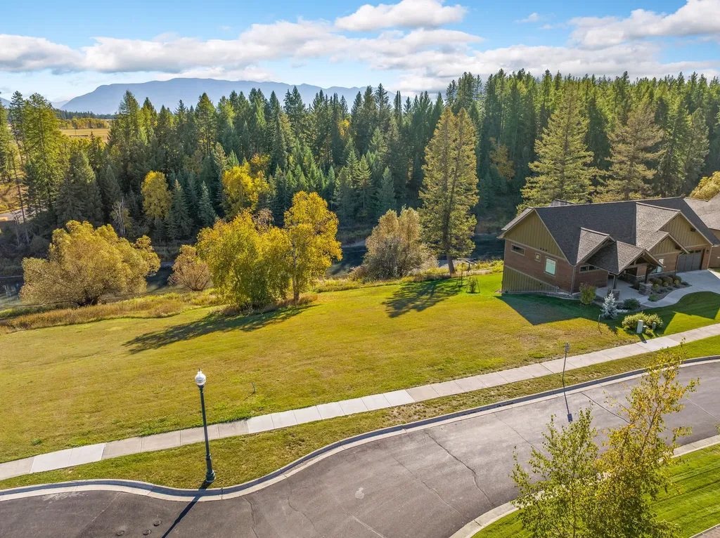 713 Clearwater Drive Whitefish MT 59937