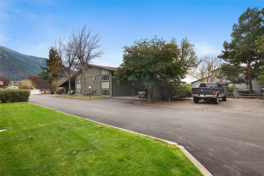 7316, 7318, 7314 Us Highway 2 E Columbia Falls MT 59912