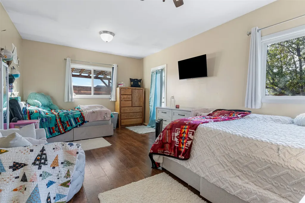 794 Mason Lane Corvallis MT 59828