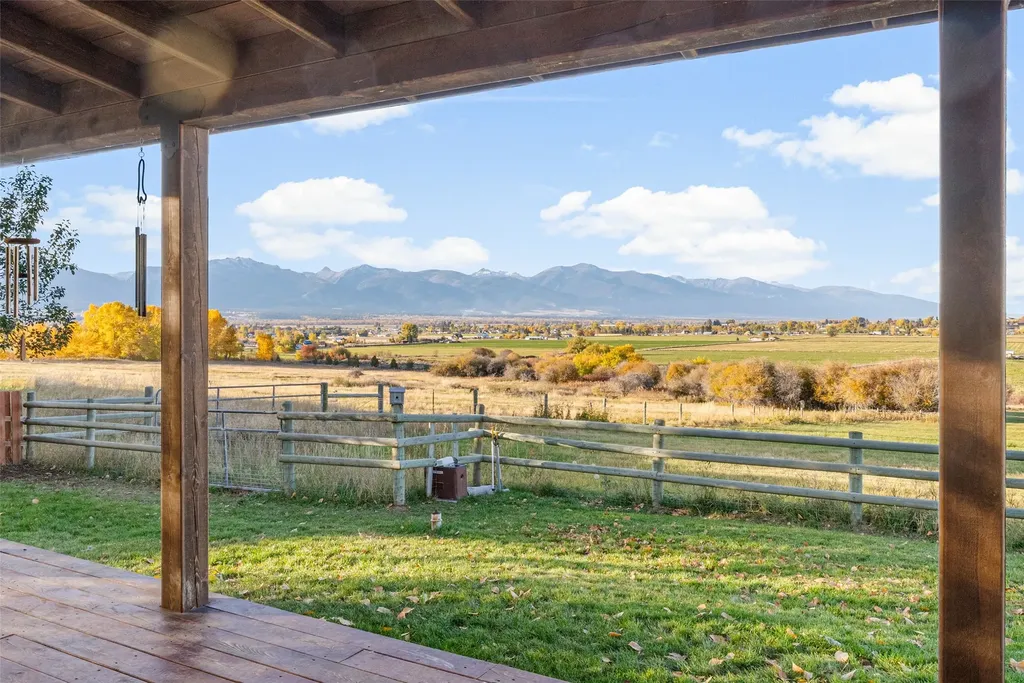 794 Mason Lane Corvallis MT 59828