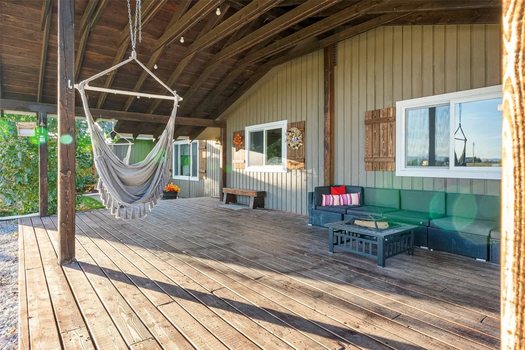 794 Mason Lane Corvallis MT 59828