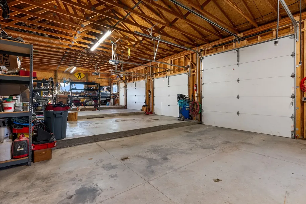 794 Mason Lane Corvallis MT 59828
