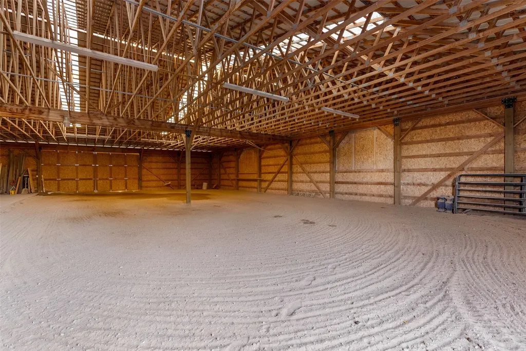 794 Mason Lane Corvallis MT 59828