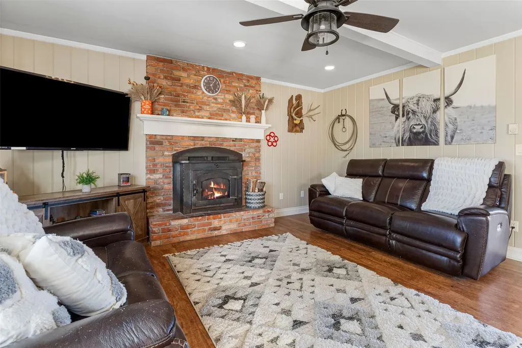 794 Mason Lane Corvallis MT 59828
