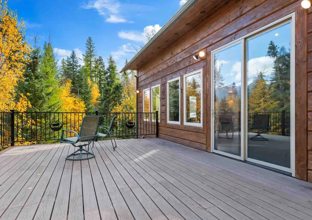 29044 Wapiti Lane Bigfork MT 59911