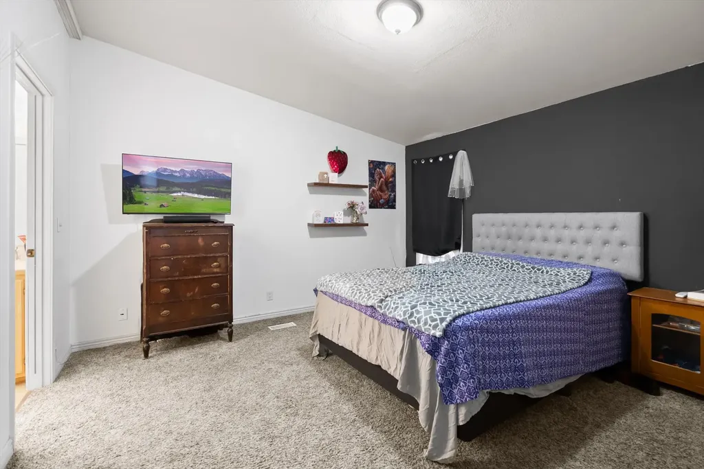22251 Holy Cross Way Proctor MT 59929