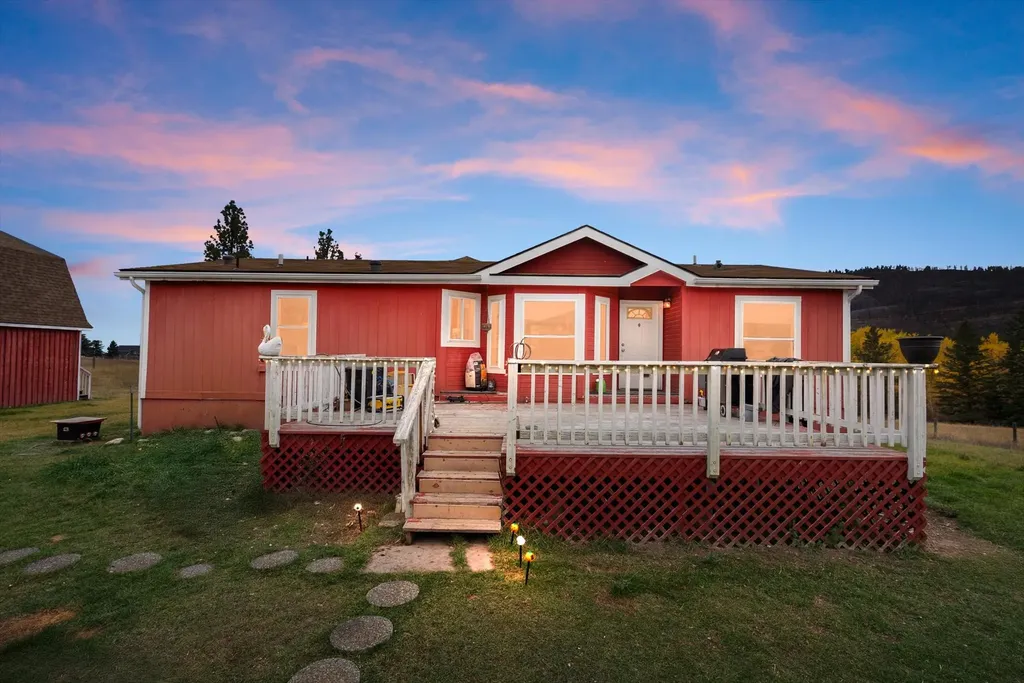 22251 Holy Cross Way Proctor MT 59929