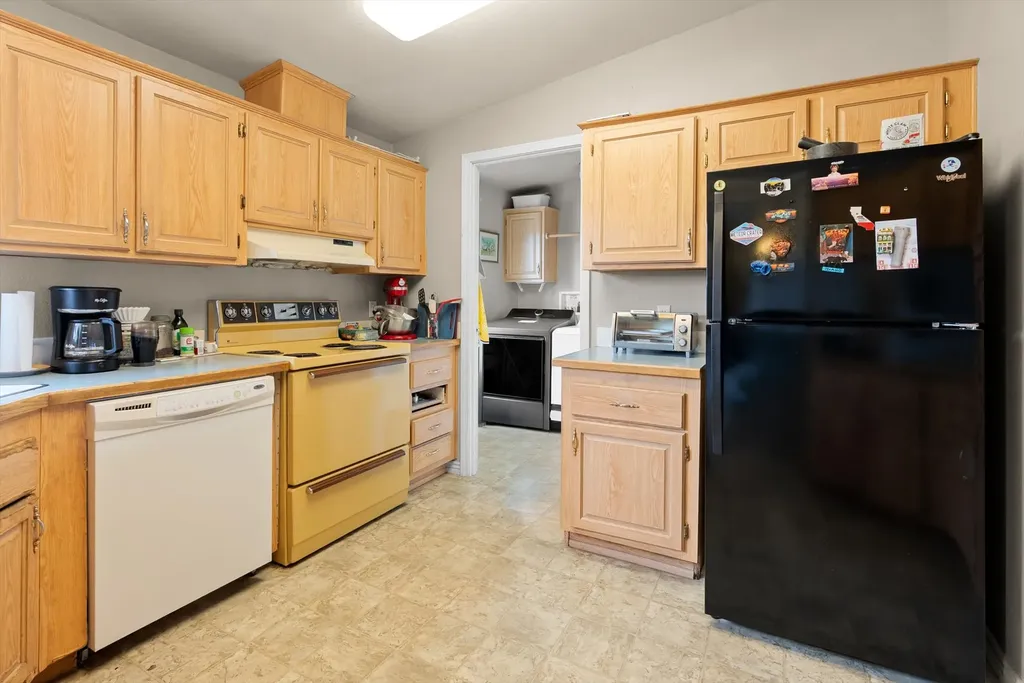 22251 Holy Cross Way Proctor MT 59929
