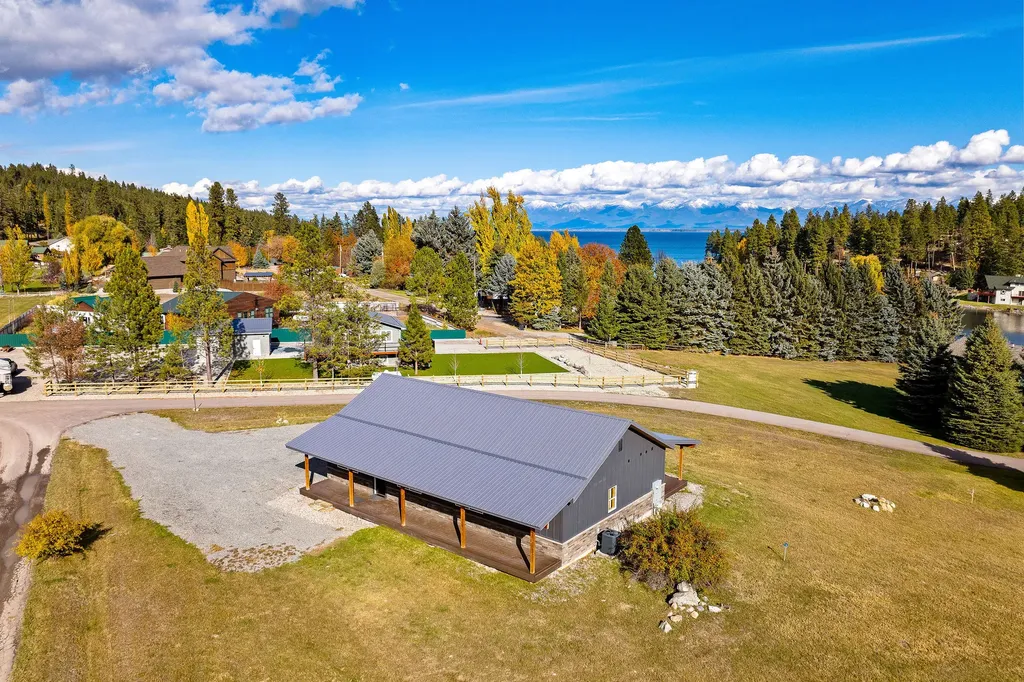 27 Bayview Drive Lakeside MT 59922