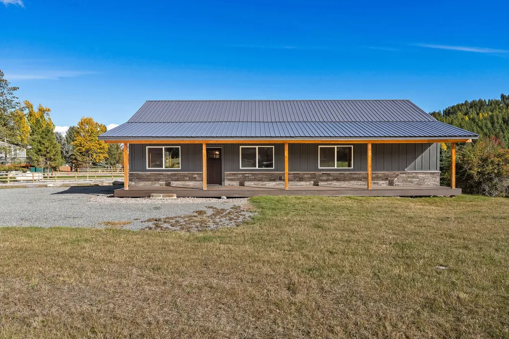 27 Bayview Drive Lakeside MT 59922