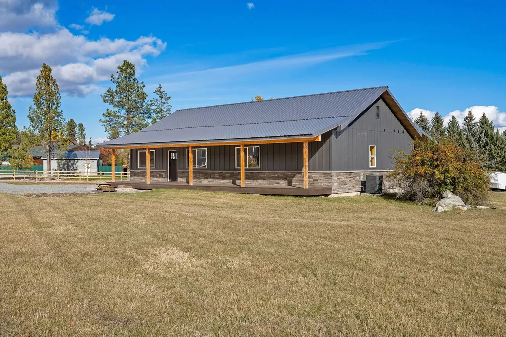 27 Bayview Drive Lakeside MT 59922