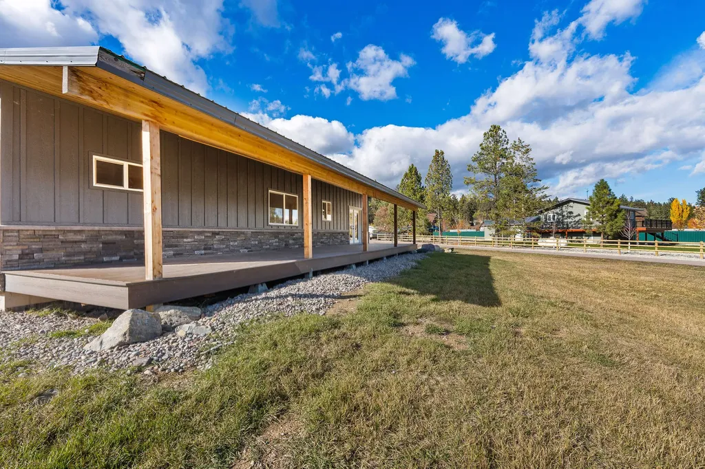 27 Bayview Drive Lakeside MT 59922