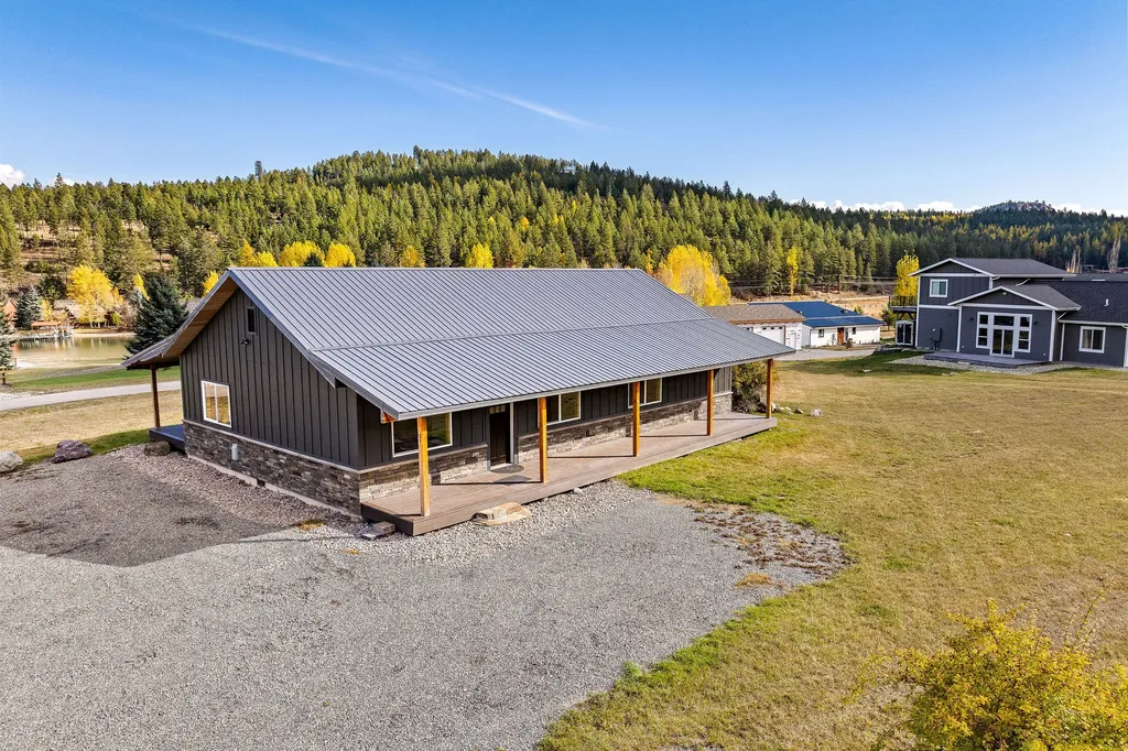 27 Bayview Drive Lakeside MT 59922