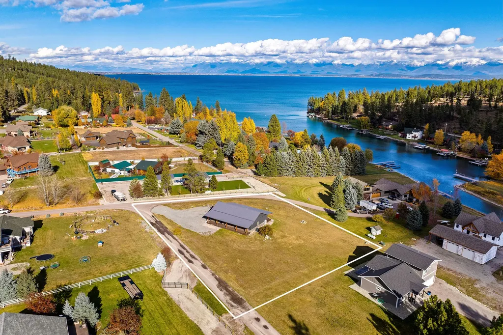 27 Bayview Drive Lakeside MT 59922