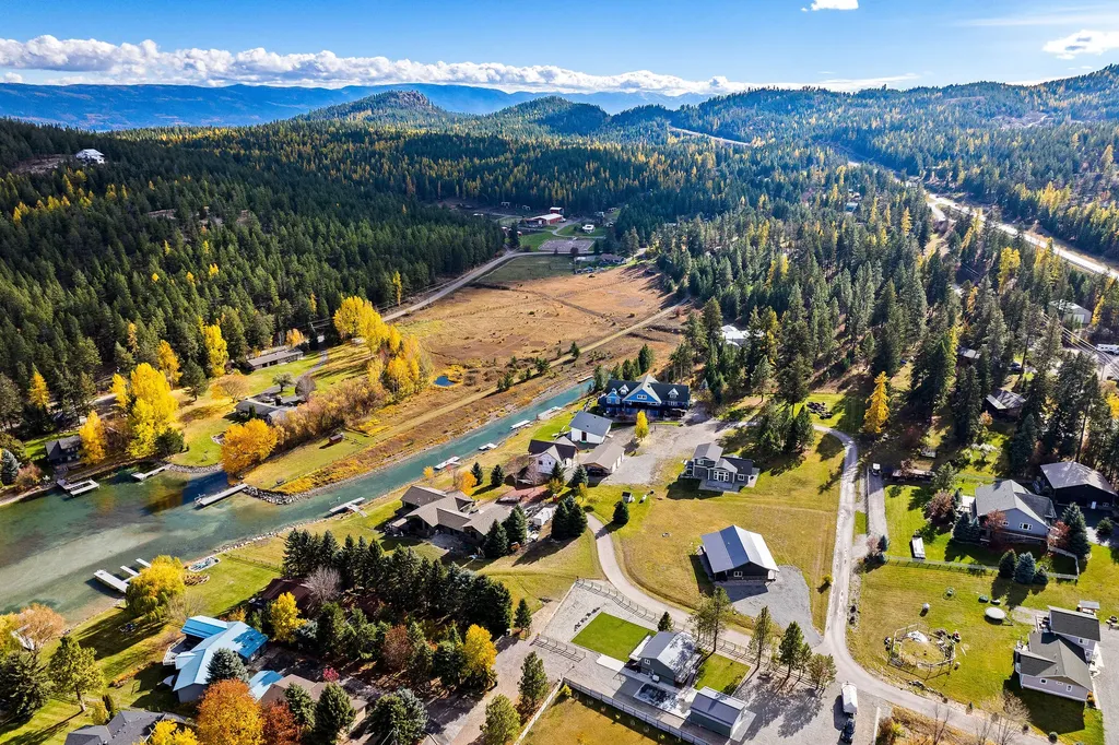 27 Bayview Drive Lakeside MT 59922