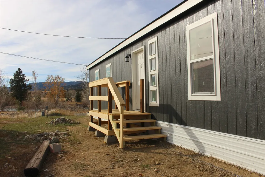 306 S Adams Street Boulder MT 59632