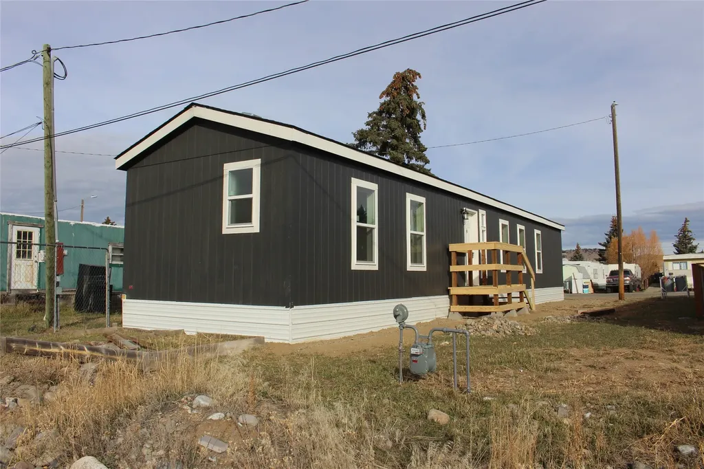 306 S Adams Street Boulder MT 59632