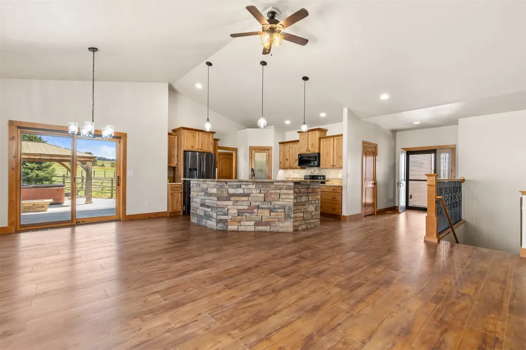 3877 High Trail Road Billings MT 59101
