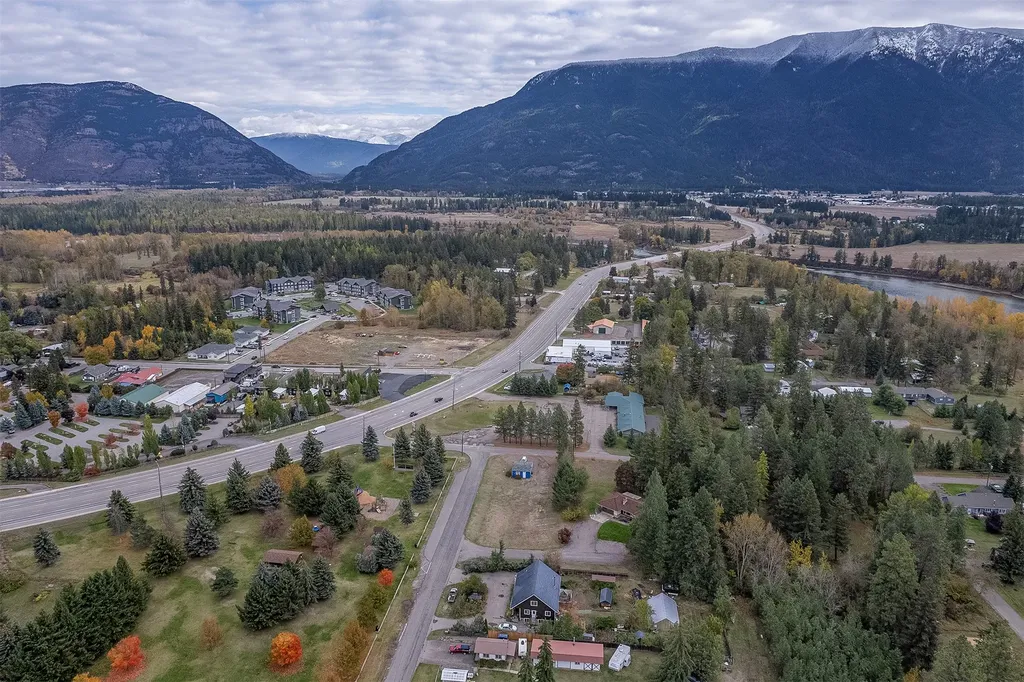 1327 1st Avenue E Columbia Falls MT 59912