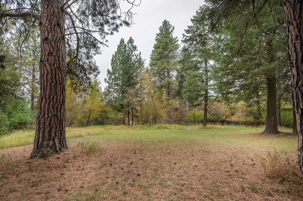 36 13th Street E Columbia Falls MT 59912