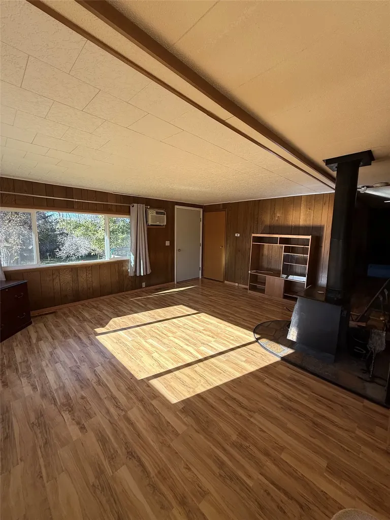 119 Columbus Avenue Dupuyer MT 59432