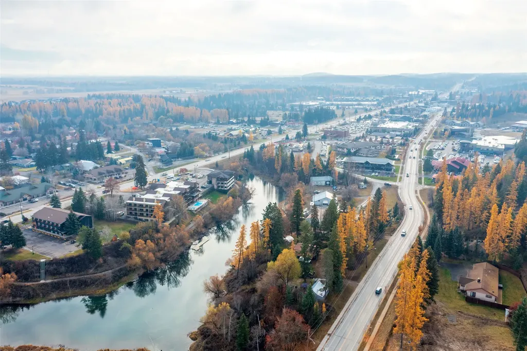 841, 845, 851 Baker Avenue Whitefish MT 59937