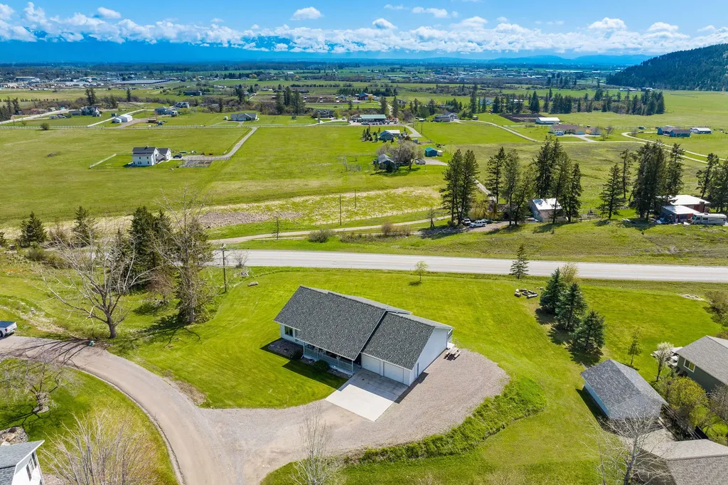 44 Knapp Lane Kalispell MT 59901