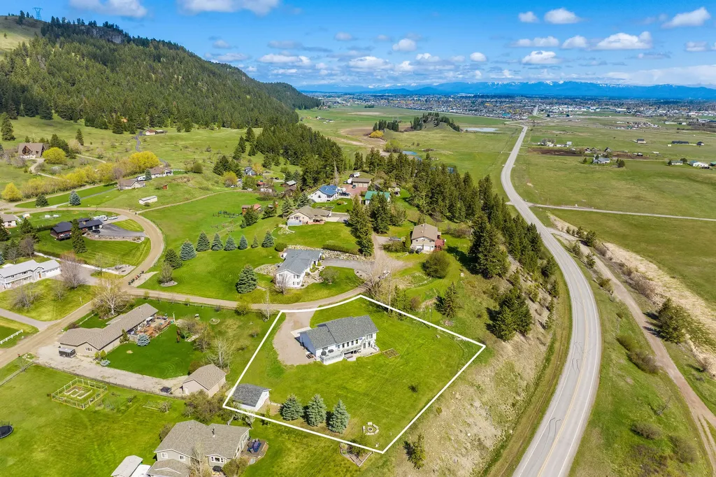 44 Knapp Lane Kalispell MT 59901