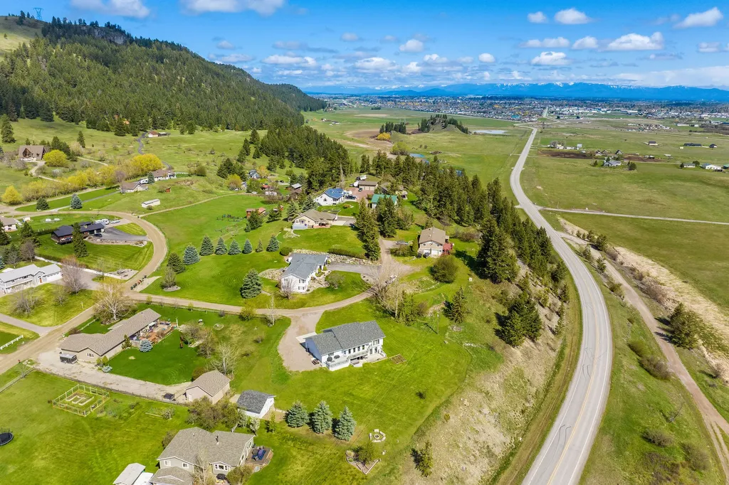 44 Knapp Lane Kalispell MT 59901