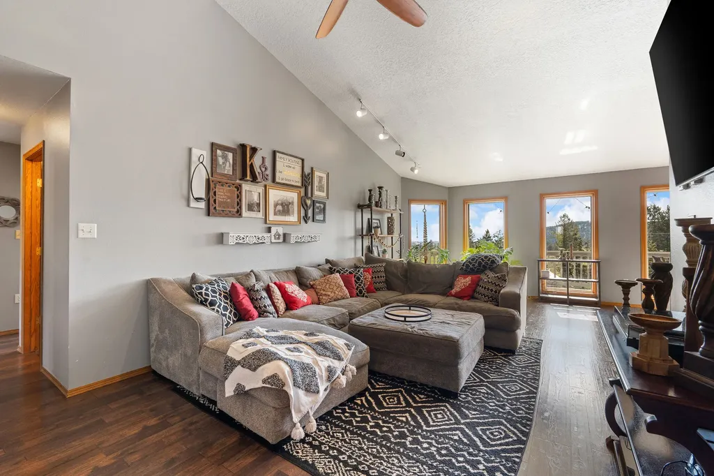 44 Knapp Lane Kalispell MT 59901