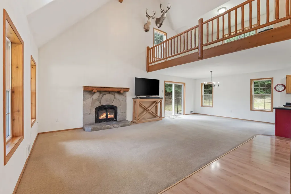 80 Lone Wolf Trail Lakeside MT 59922