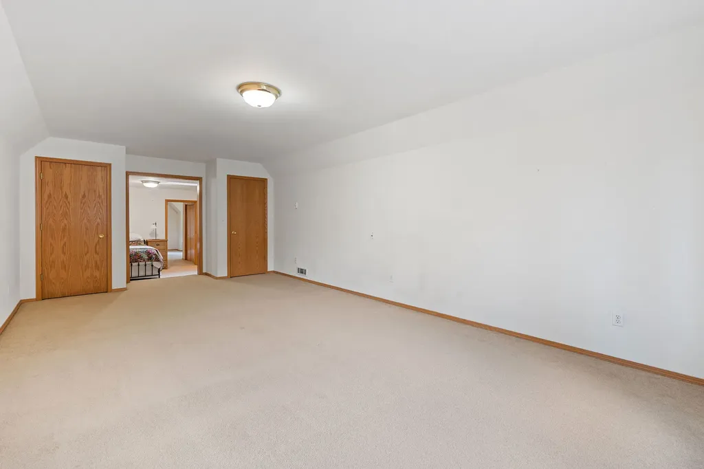 80 Lone Wolf Trail Lakeside MT 59922