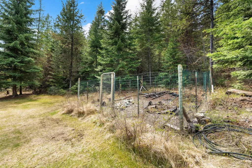 80 Lone Wolf Trail Lakeside MT 59922