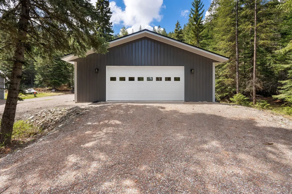 80 Lone Wolf Trail Lakeside MT 59922