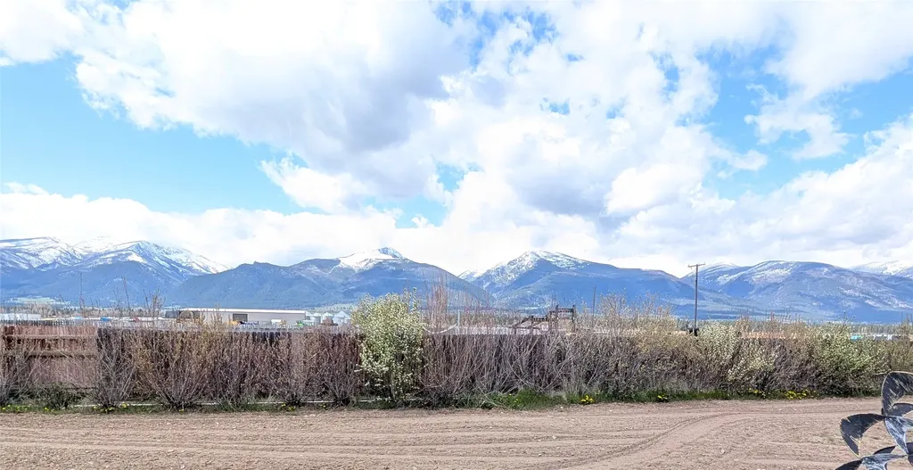 322 Hadli Court Stevensville MT 59870