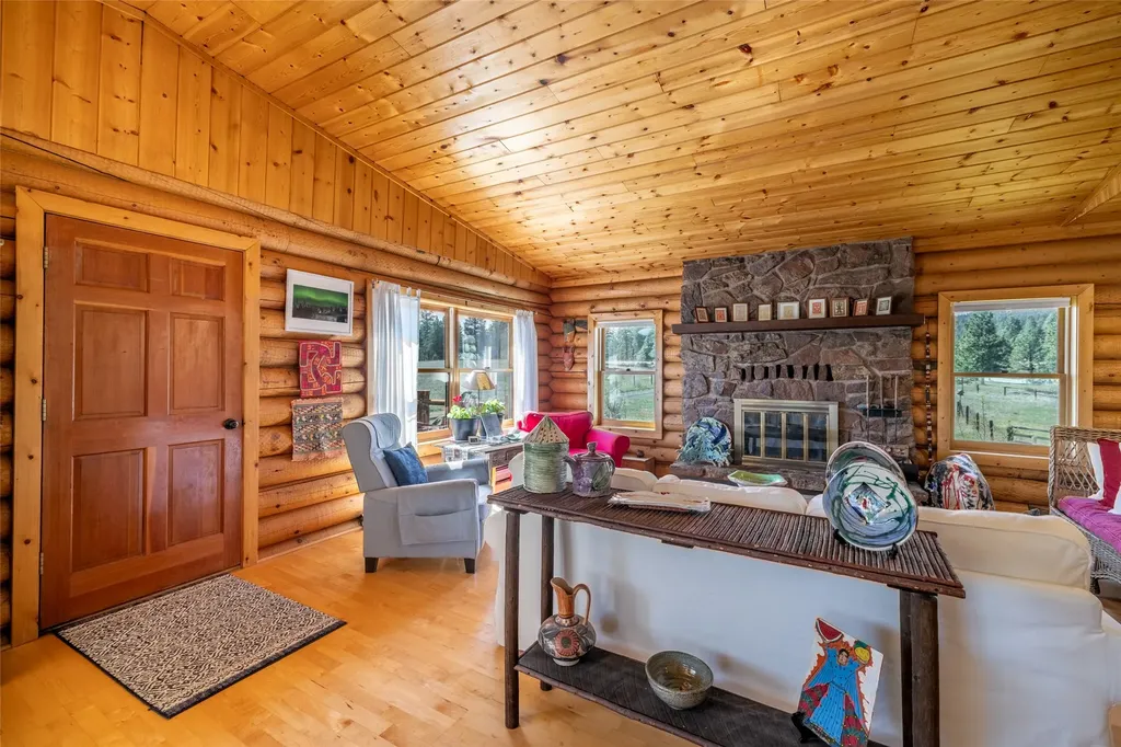 59 Wapiti Lane Clancy MT 59634