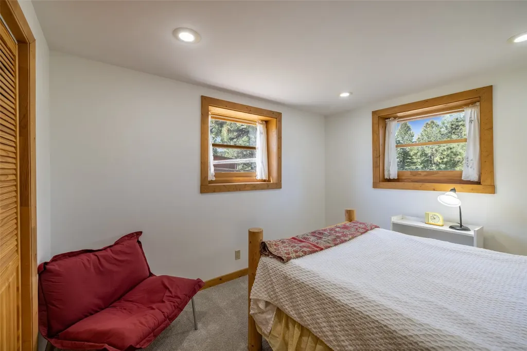 59 Wapiti Lane Clancy MT 59634