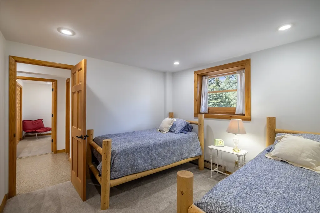 59 Wapiti Lane Clancy MT 59634