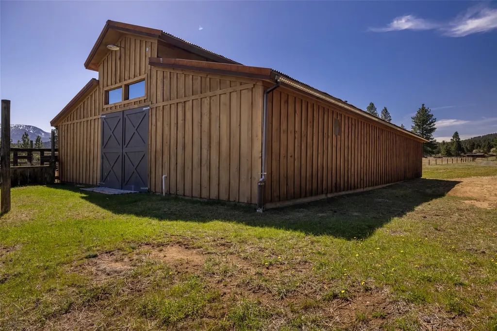 59 Wapiti Lane Clancy MT 59634