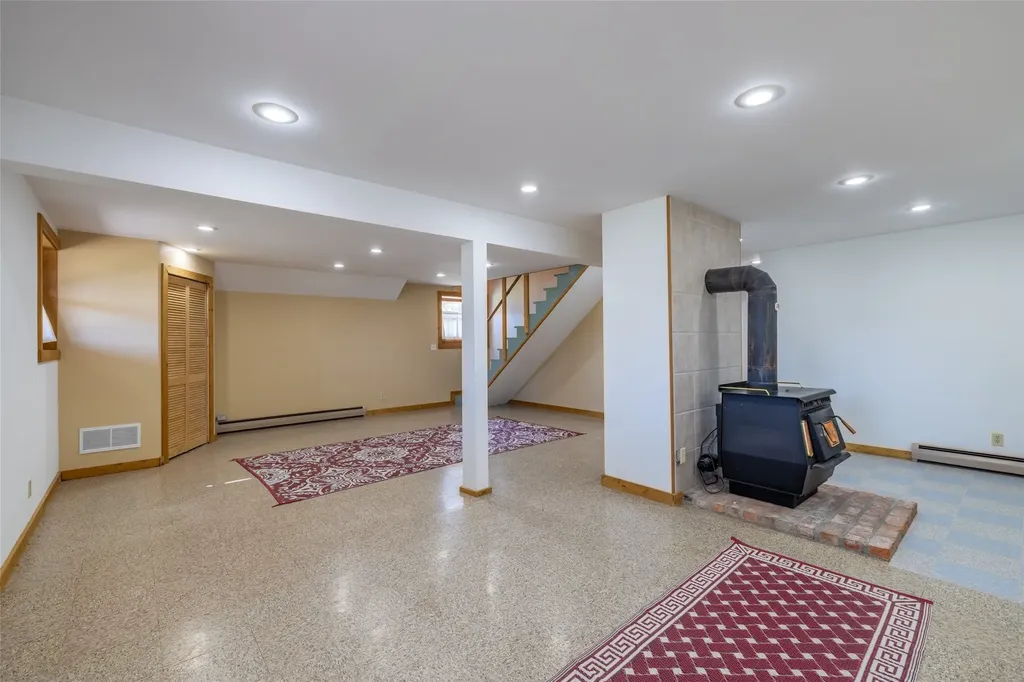 59 Wapiti Lane Clancy MT 59634