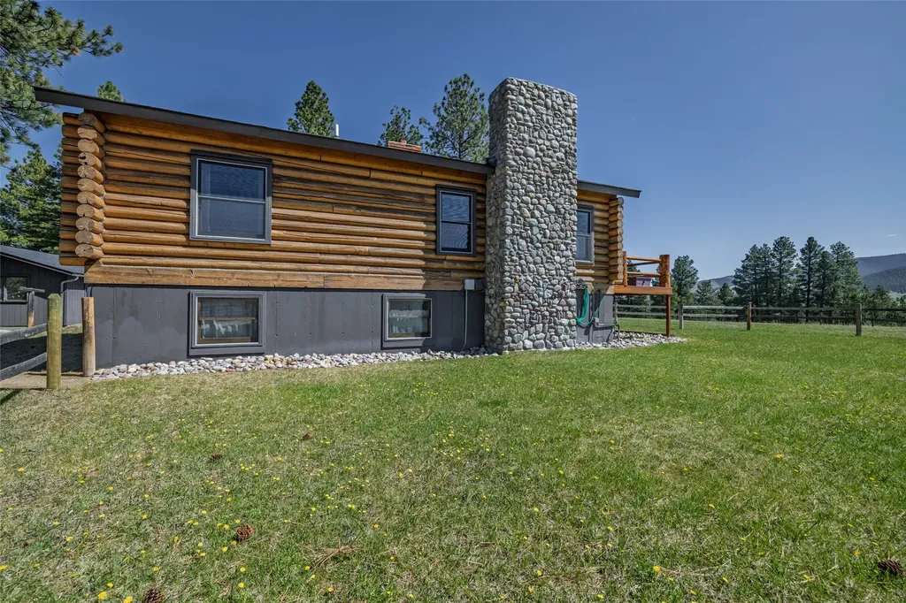 59 Wapiti Lane Clancy MT 59634