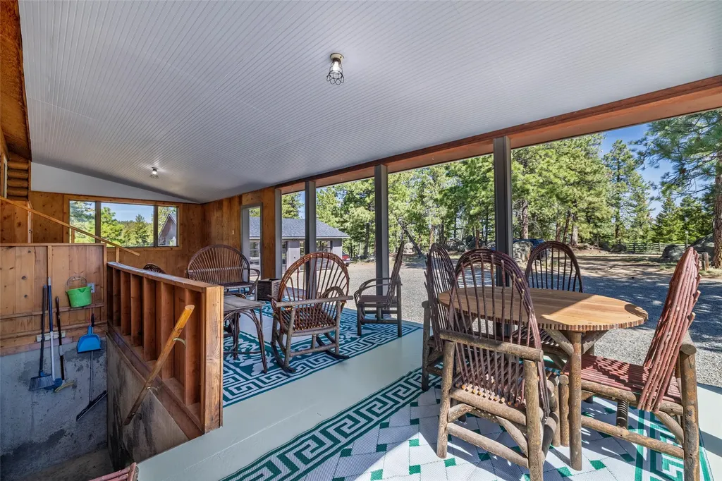 59 Wapiti Lane Clancy MT 59634