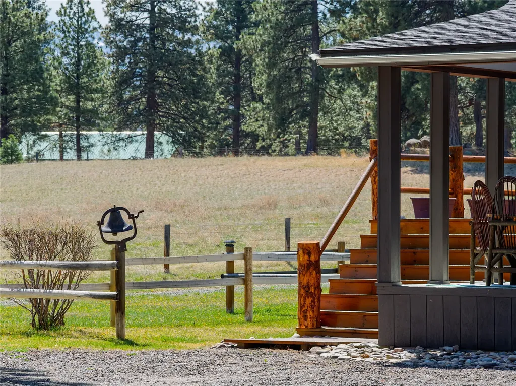 59 Wapiti Lane Clancy MT 59634