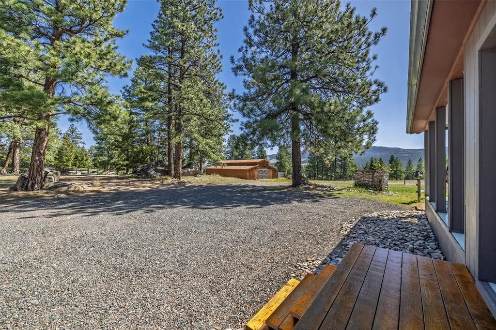 59 Wapiti Lane Clancy MT 59634