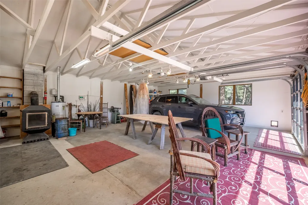 59 Wapiti Lane Clancy MT 59634