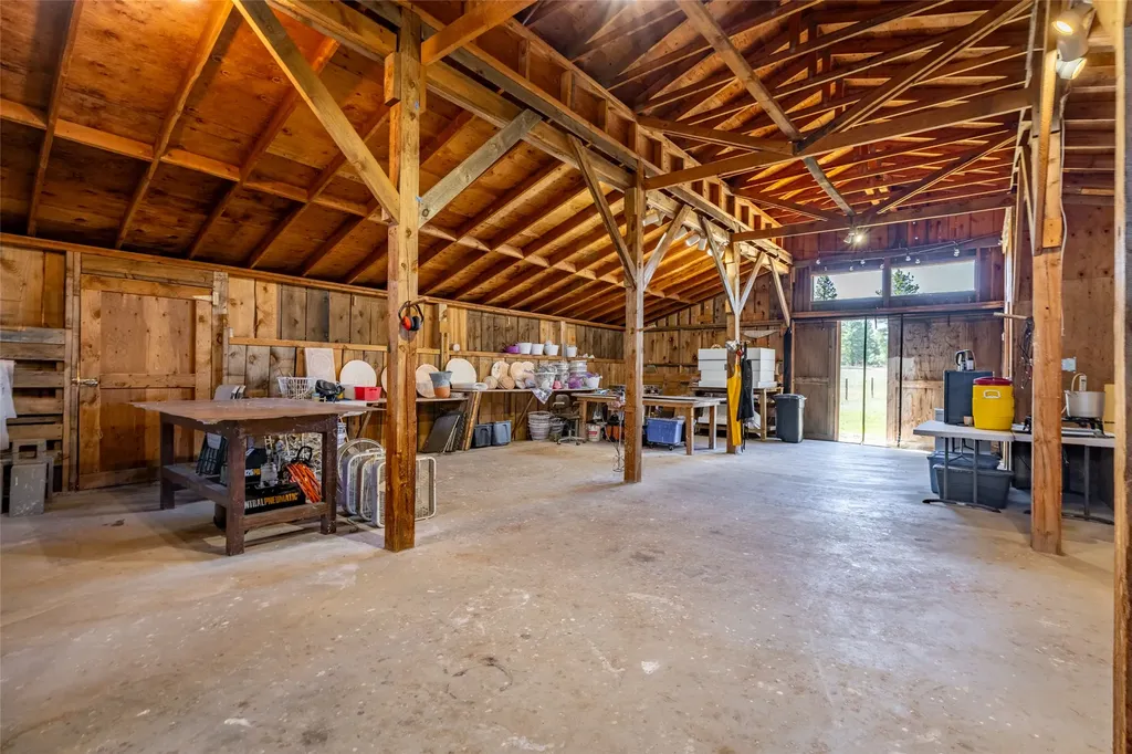59 Wapiti Lane Clancy MT 59634
