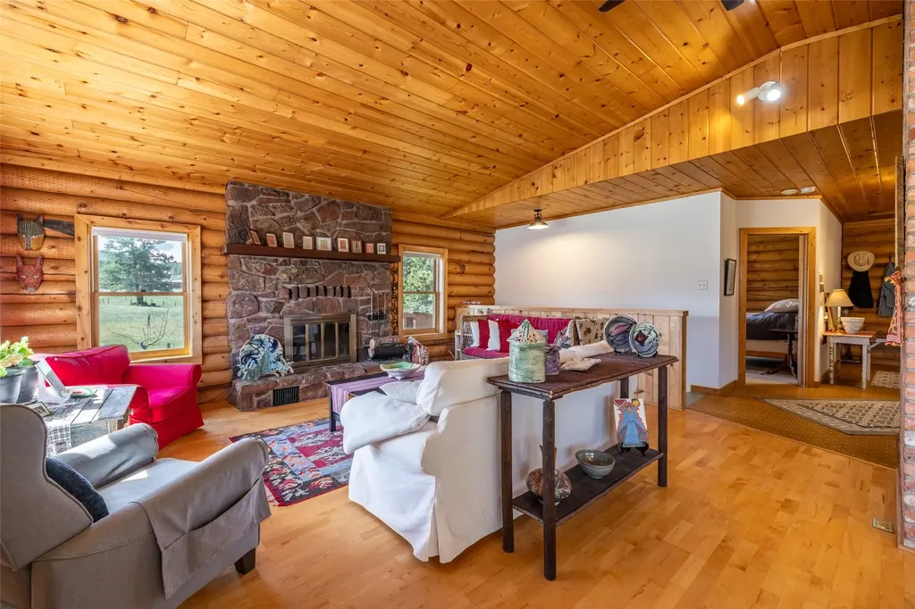 59 Wapiti Lane Clancy MT 59634