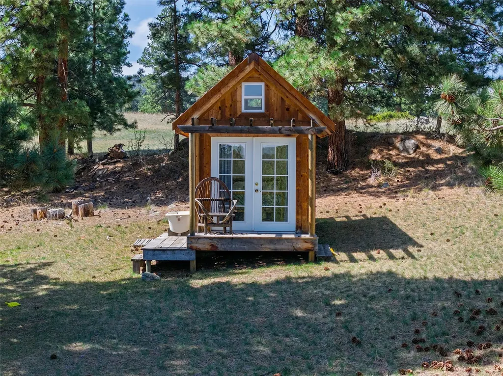 59 Wapiti Lane Clancy MT 59634