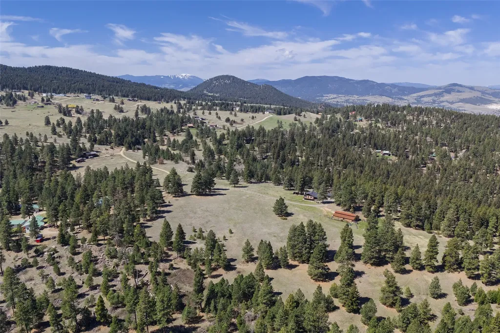 59 Wapiti Lane Clancy MT 59634